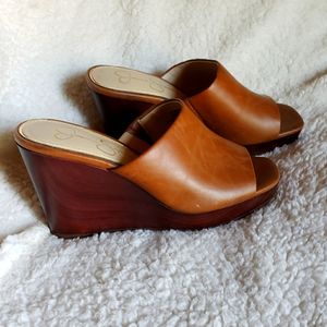 Beautiful brown wedge sandles